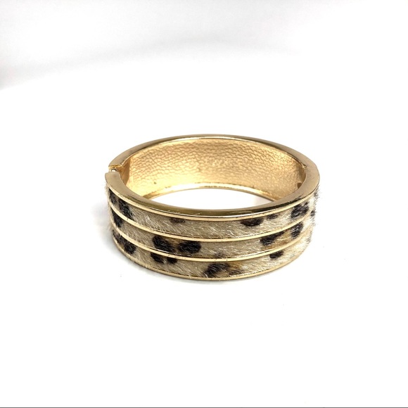 Faux Furry Fuzzy Leopard Print Clamper Bracelet - Picture 13 of 13